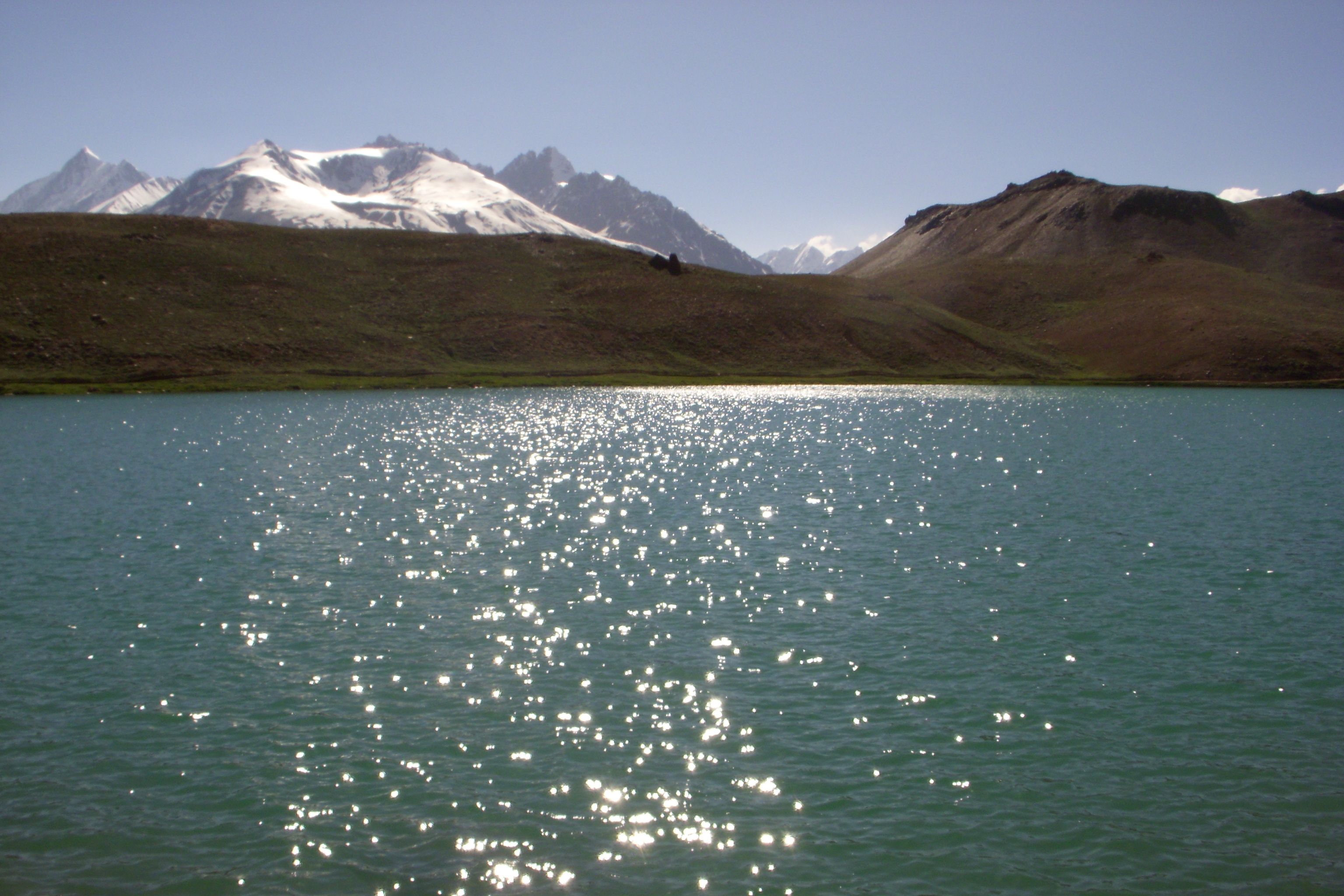 sunset near chandra taal lake