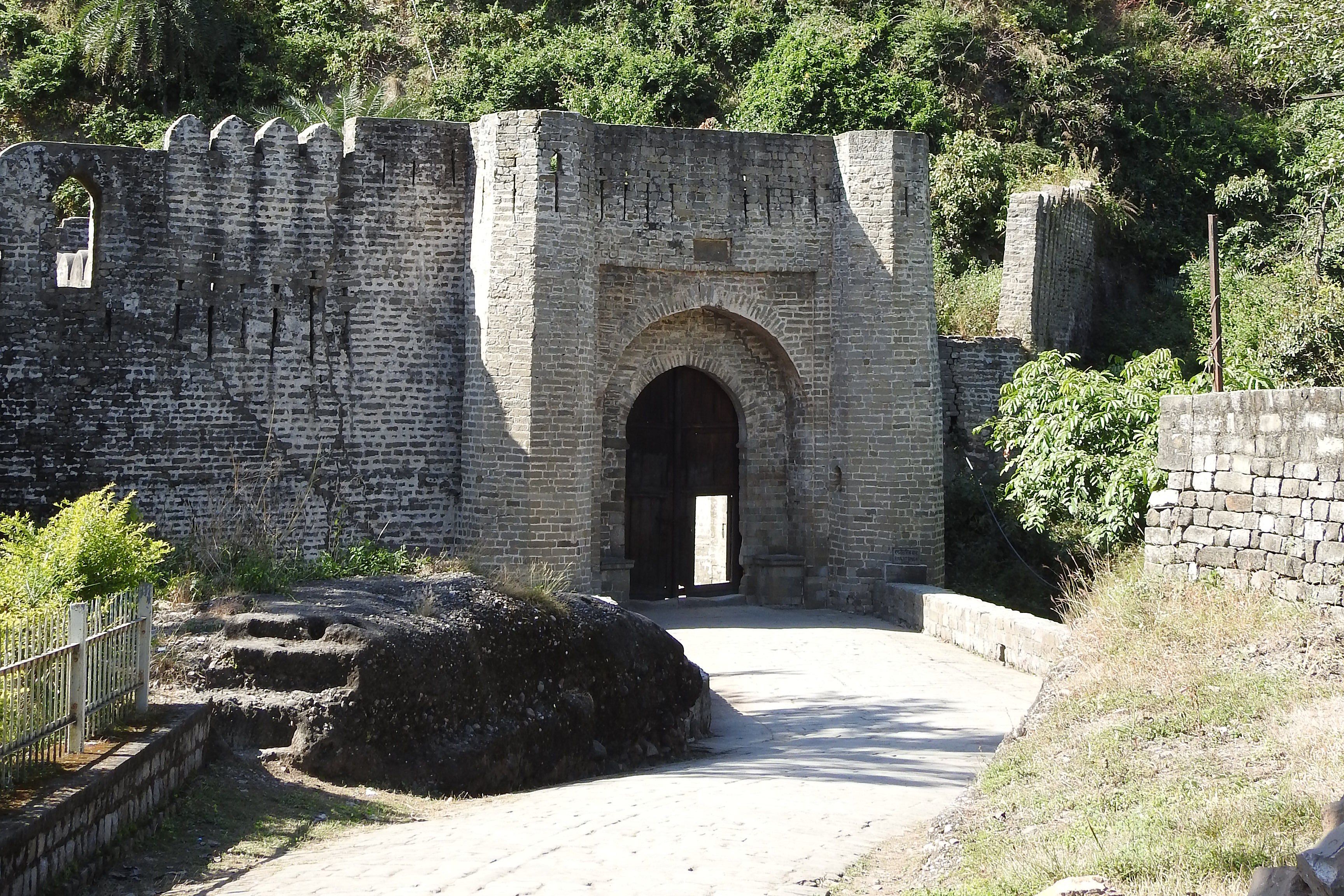front view of kangra fort in himachal pradesh