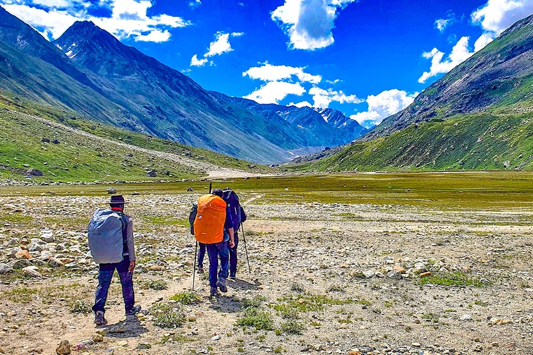 pin parvati pass trek at the great himalayan national park