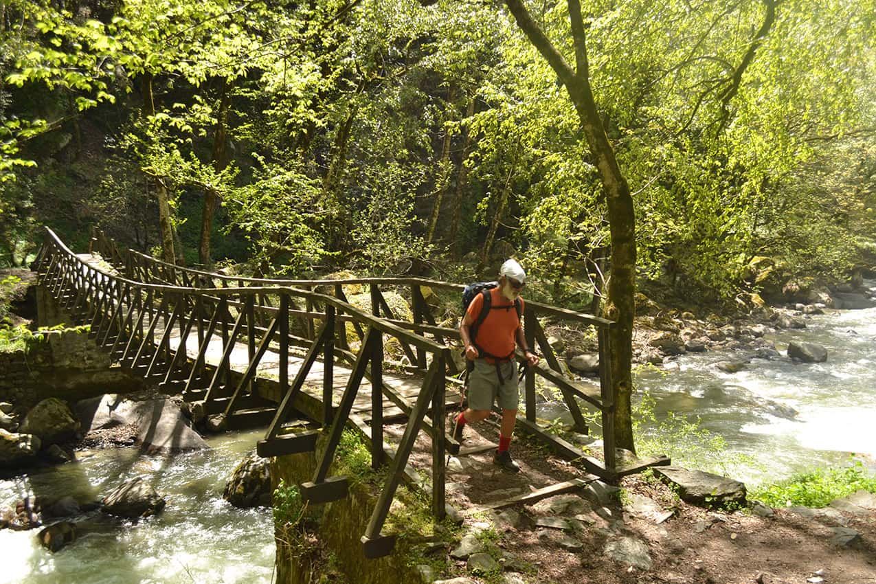 rakti sar trek at the great himalayan national park